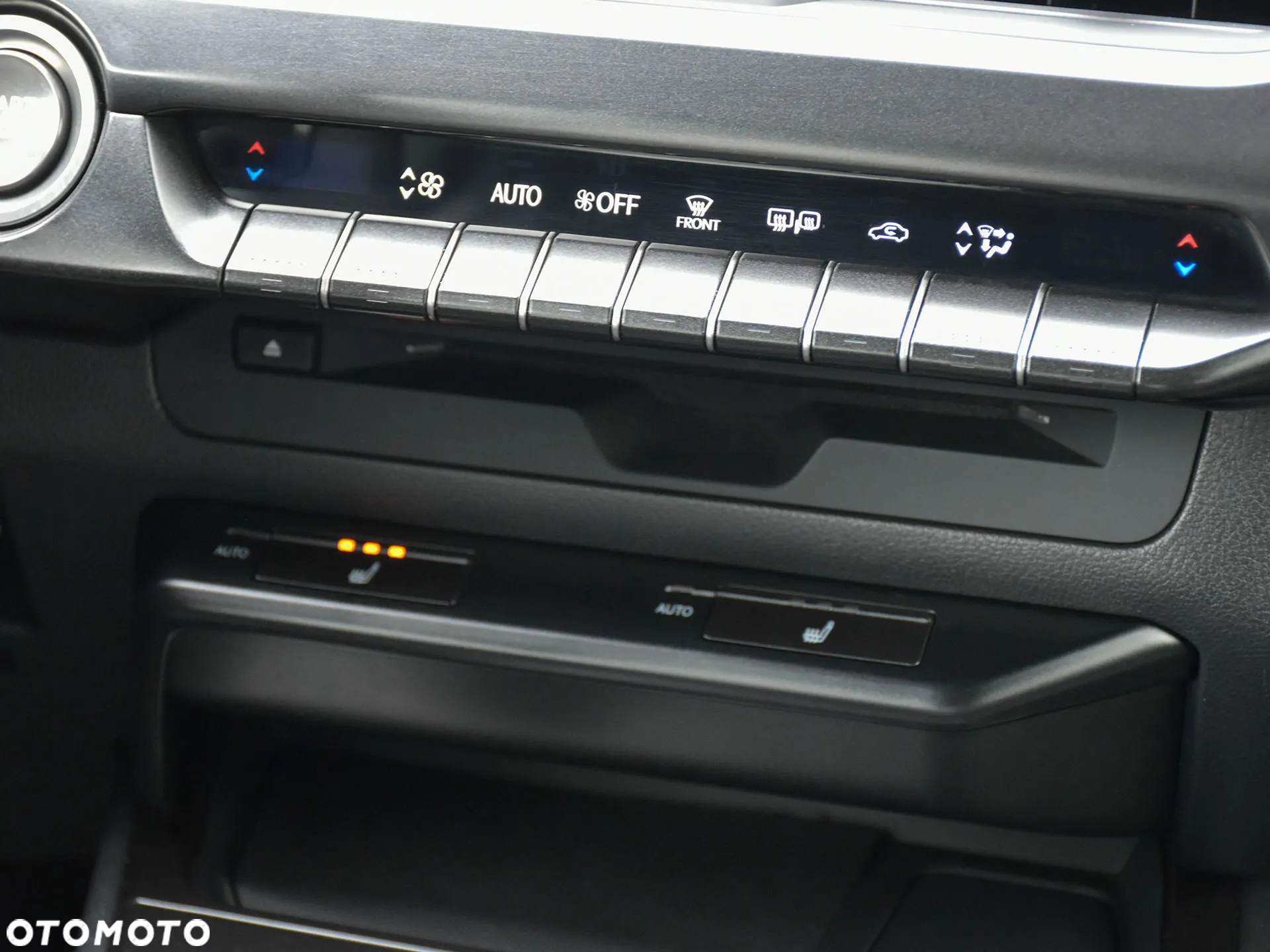 Lexus UX 200 GPF Business 2WD - 30