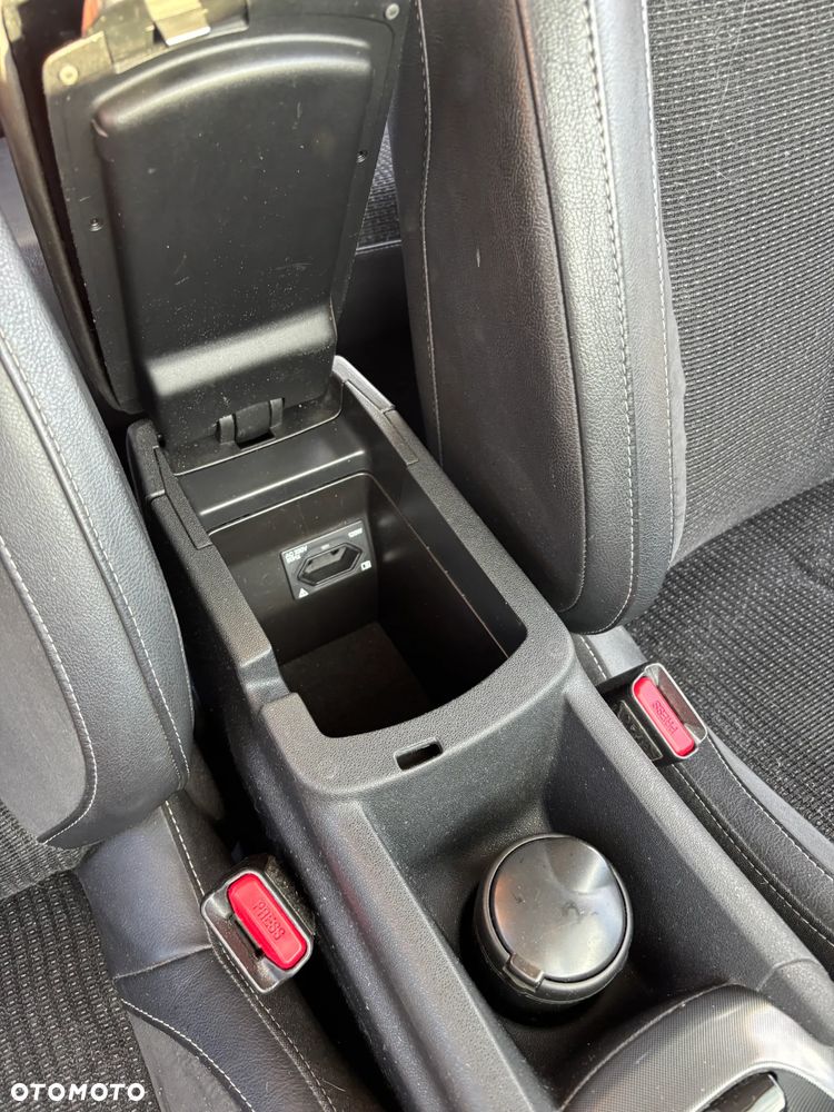 Citroën C4 HDi 150 Exclusive - 17
