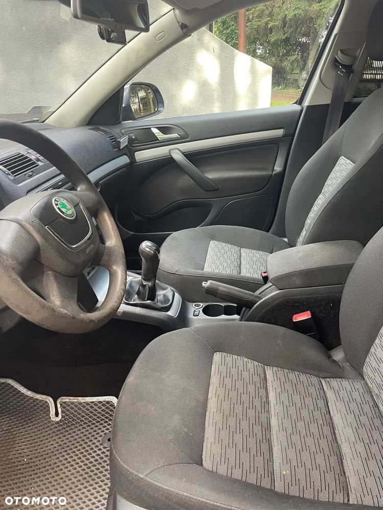 Skoda Octavia 1.6 TDI Ambiente - 4