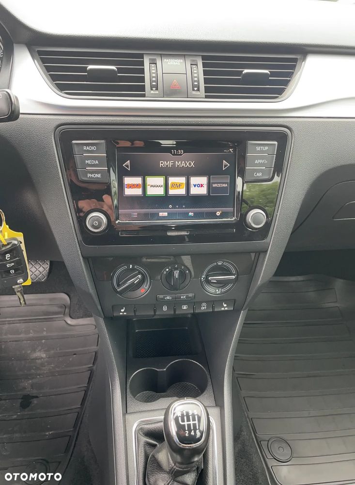 Skoda RAPID 1.0 TSI Ambition - 11