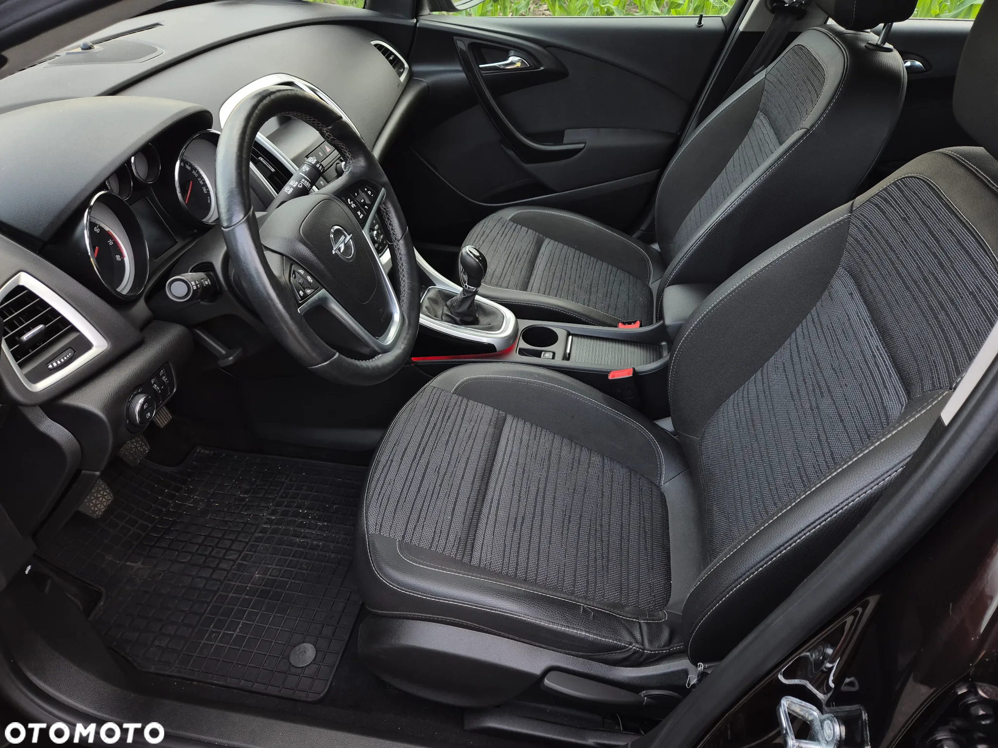 Opel Astra 1.4 Turbo Color Edition - 17