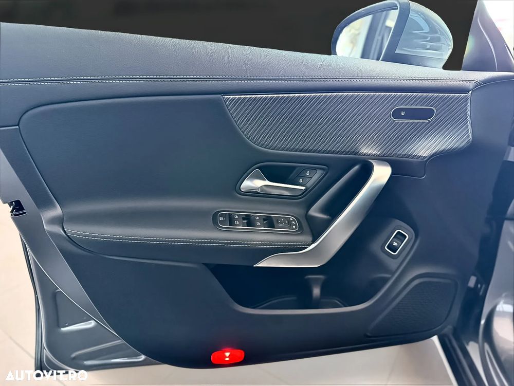 Mercedes-Benz CLA 180 7G-DCT Edition Progressive Line - 14