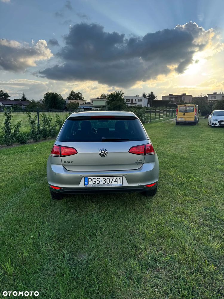 Volkswagen Golf 1.2 TSI BMT Trendline - 4