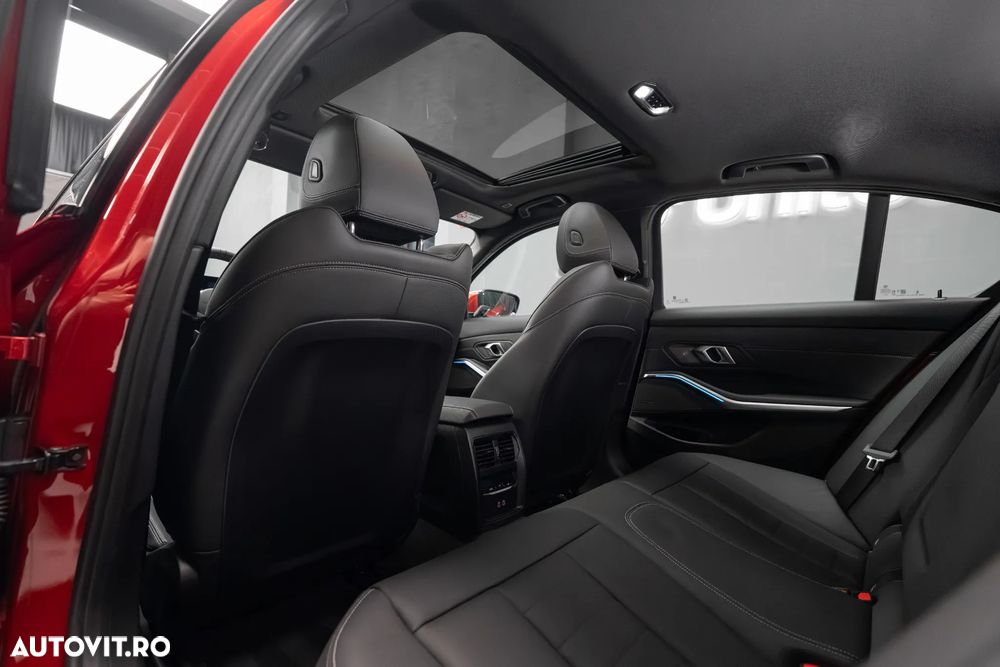 BMW Seria 3 330d xDrive Aut. M Sport - 29