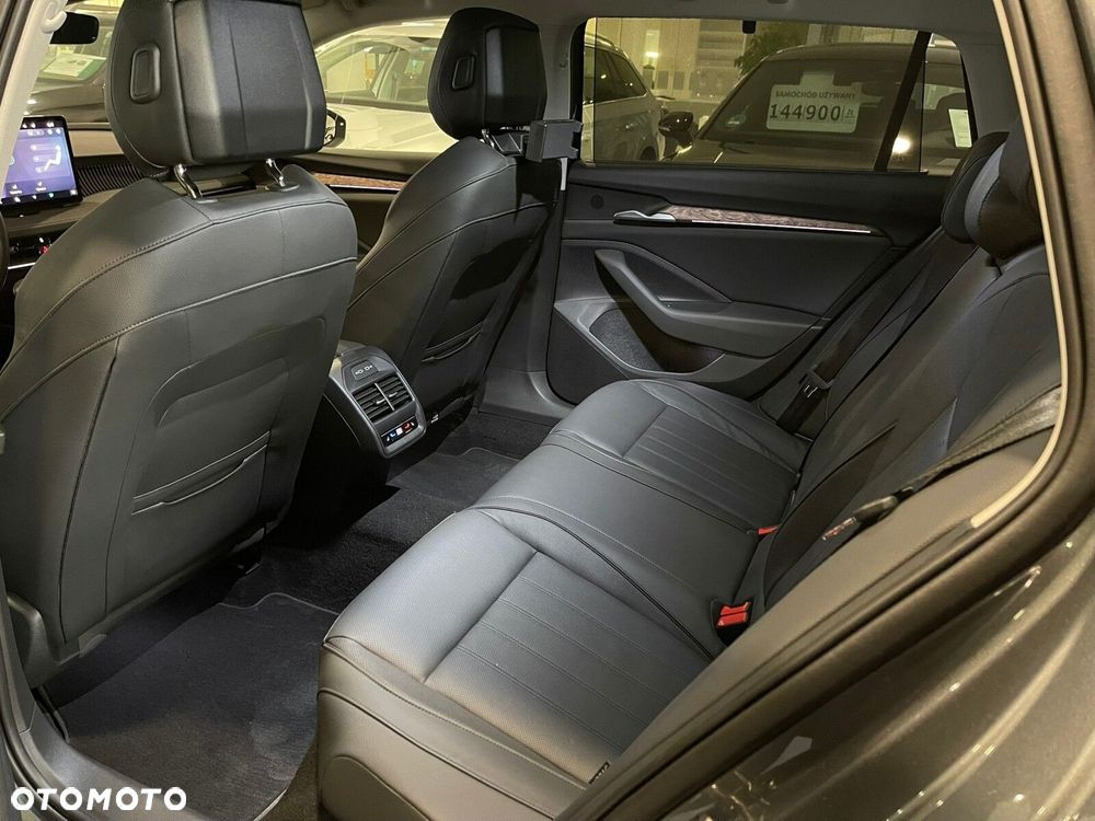 Skoda Superb 2.0 TDI SCR L&K DSG - 10