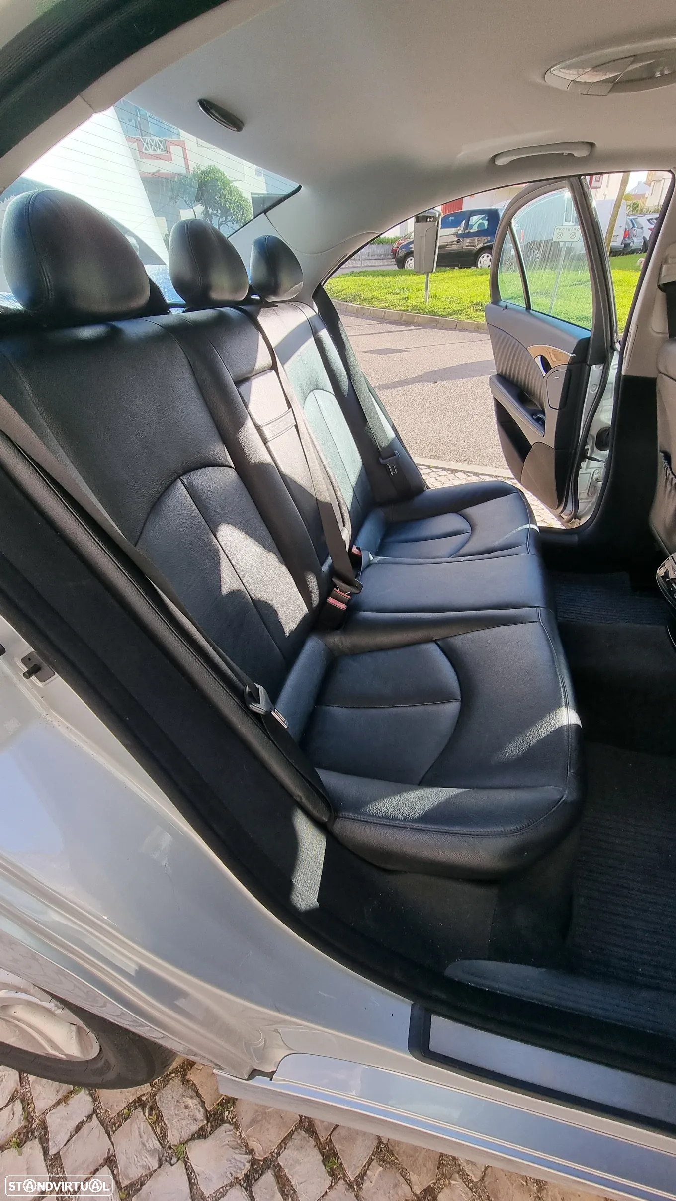 Mercedes-Benz E 220 CDi Executive II - 16