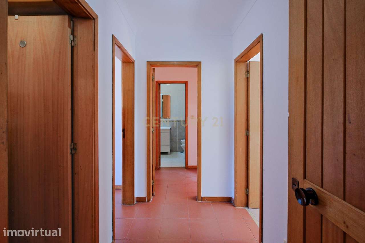 Apartamento T2 com Vista Panorâmica em Algueirão Mem Martins - Grande imagem: 4/26
