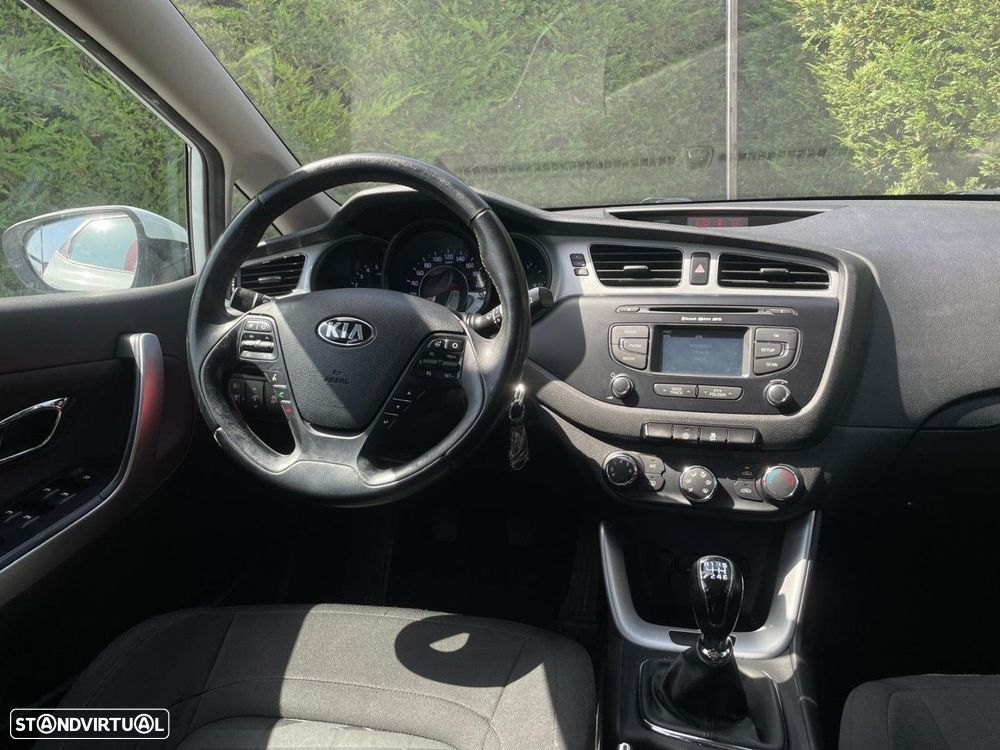 Kia Ceed 1.6 CRDi ECO - 5