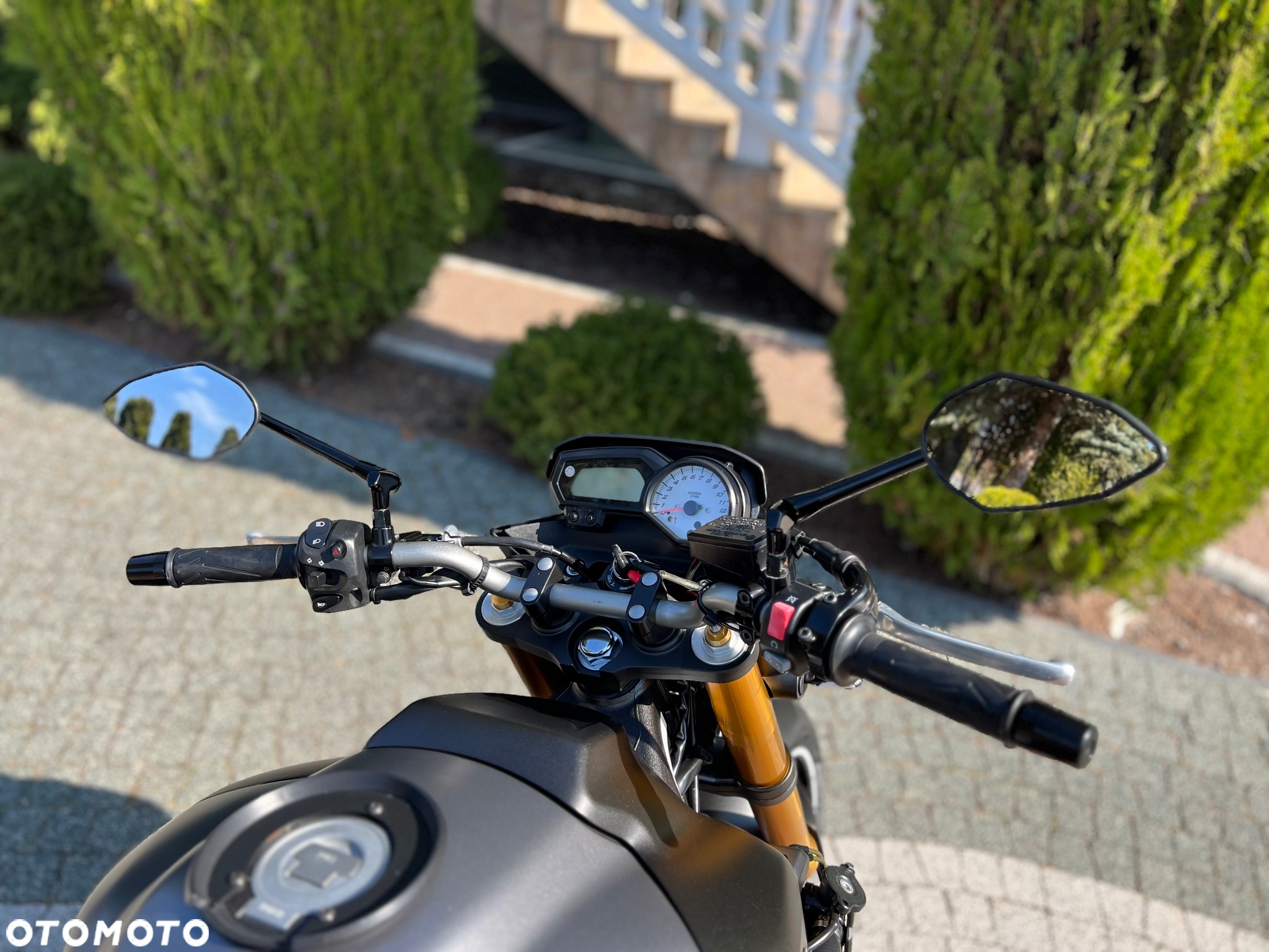 Yamaha FZ8 - 18