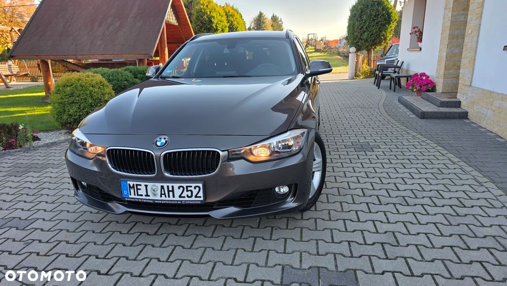 BMW Seria 3 320i Modern Line - 2