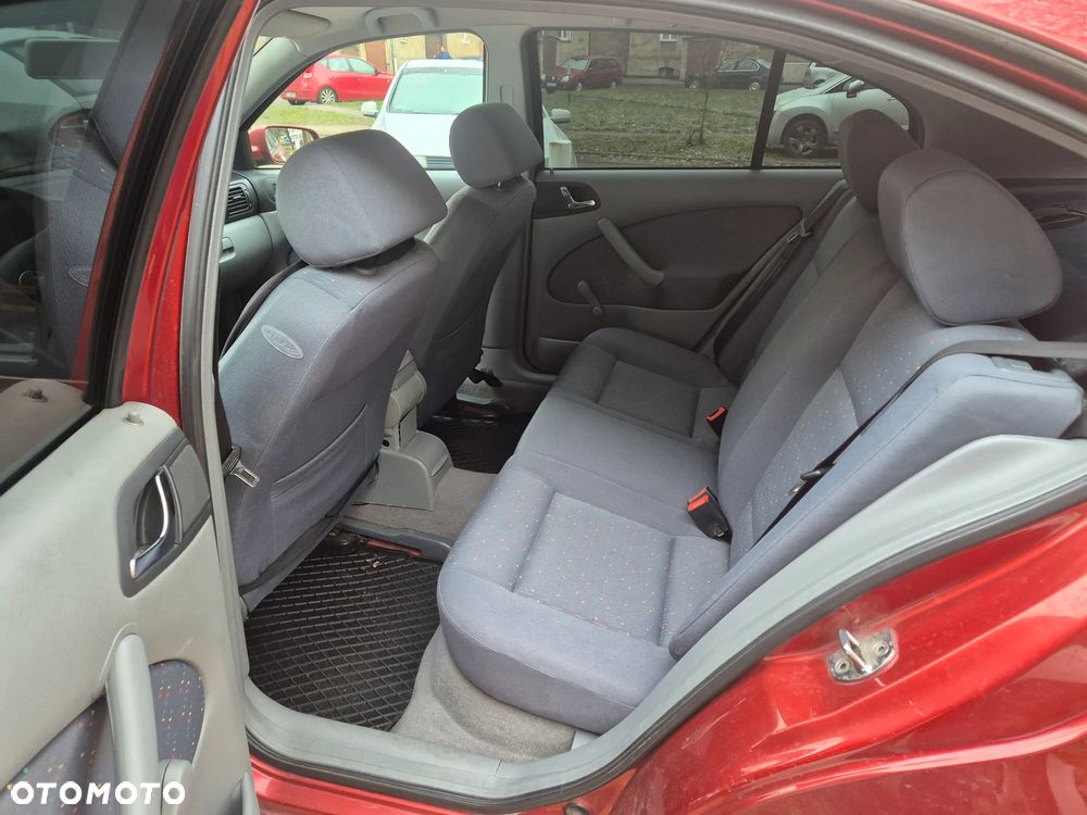 Skoda Octavia 1.6 Classic - 12