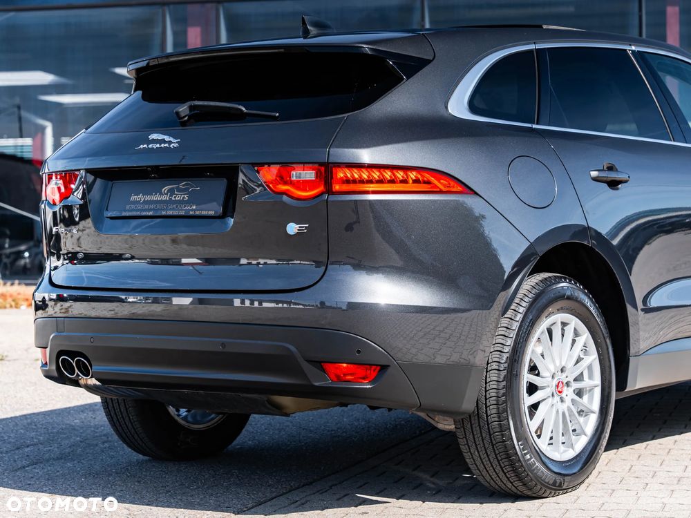 Jaguar F-Pace 20d Prestige - 13