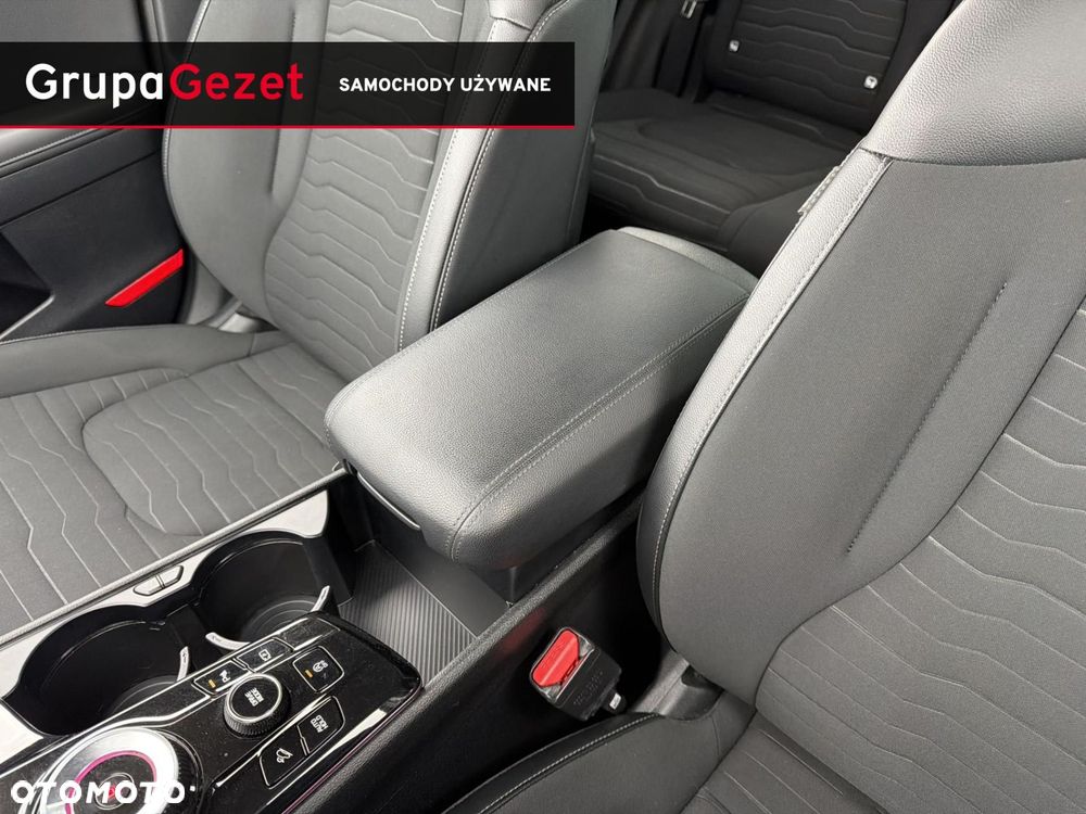 Kia Sportage 1.6 T-GDI MHEV Business Line 2WD DCT - 29