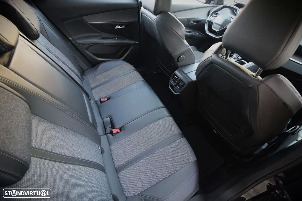 Peugeot 3008 1.2 PureTech Allure EAT8 - 20