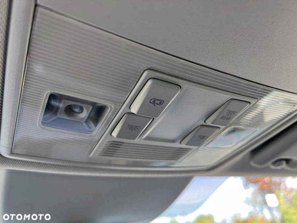 Skoda Superb 2.0 TDI Style DSG - 35