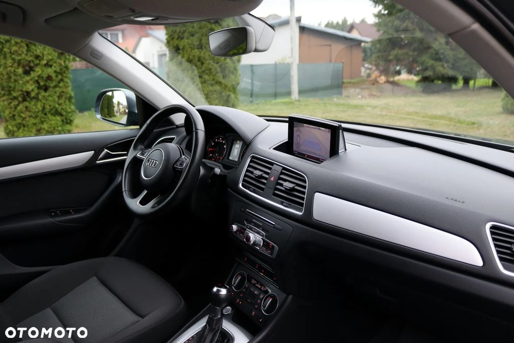 Audi Q3 1.4 TFSI Sport S tronic - 24