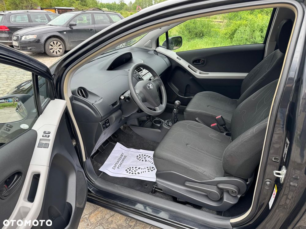 Toyota Yaris 1.33 VVT-i Cool - 10