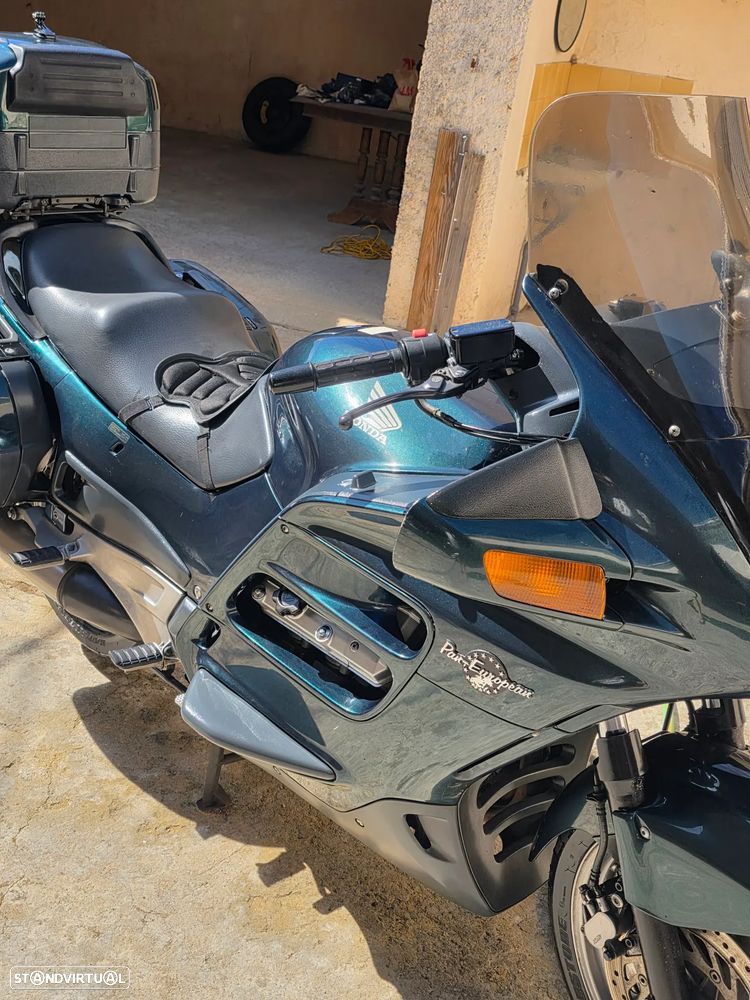 Honda Pan European ST1100 - 2