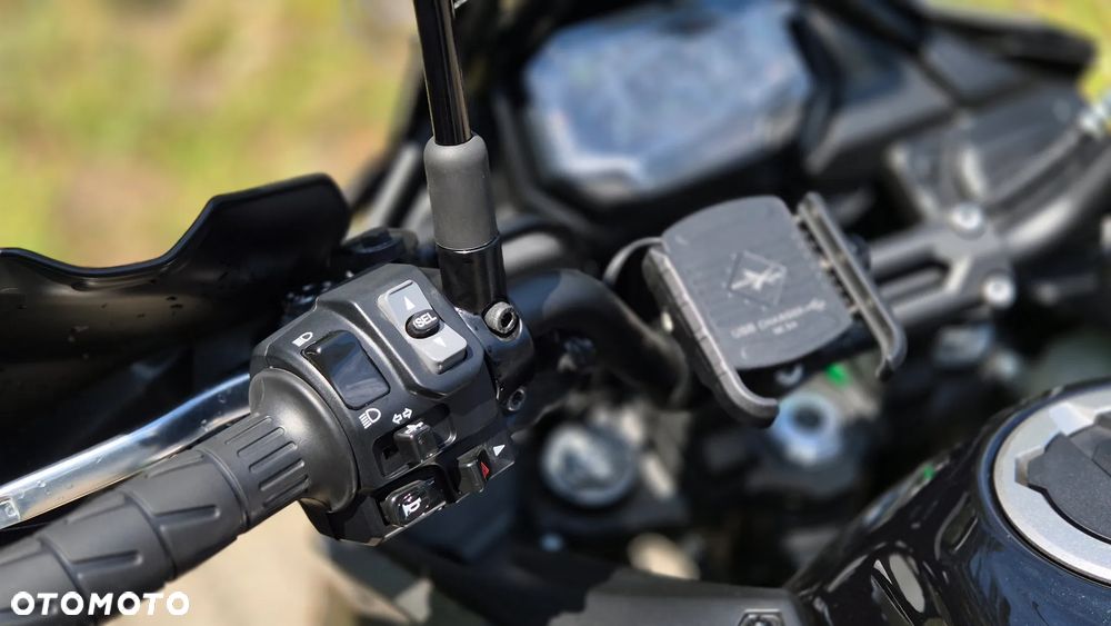 Kawasaki Versys 650 - 20