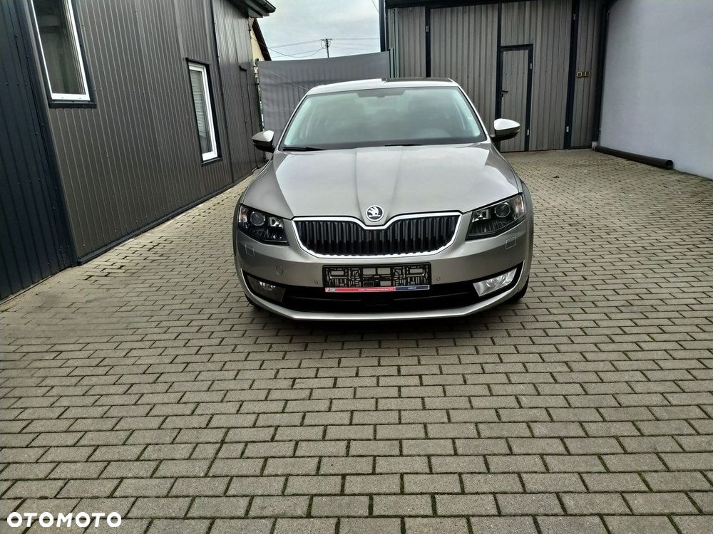 Skoda Octavia 1.4 TSI Edition DSG - 10