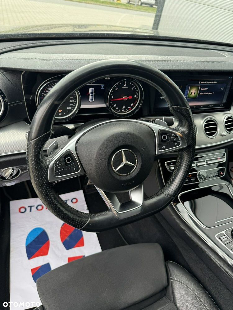 Mercedes-Benz Klasa E - 34