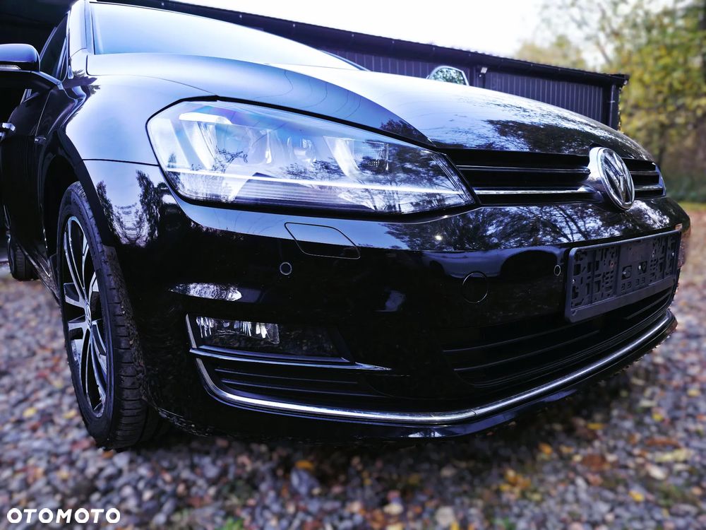 Volkswagen Golf 2.0 TDI BlueMotion Technology Lounge - 1
