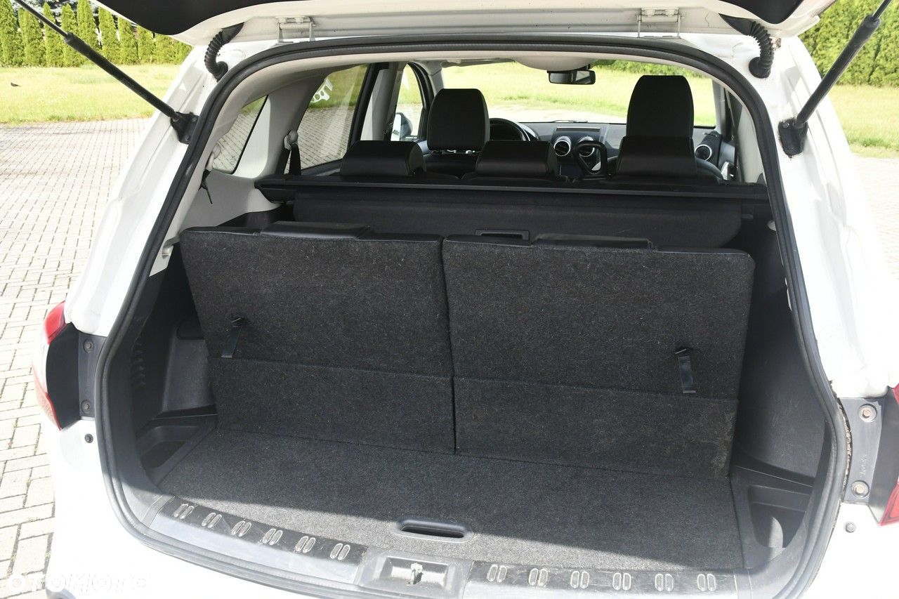 Nissan Qashqai+2 - 24