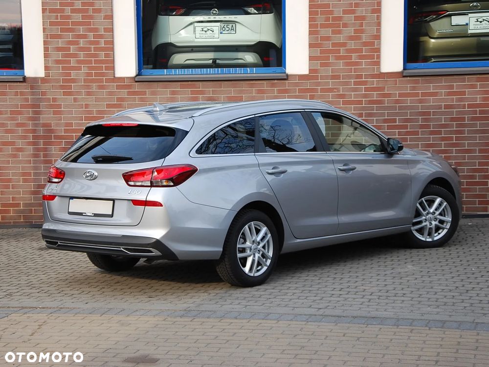 Hyundai i30 1.0 T-GDI Smart DCT - 18