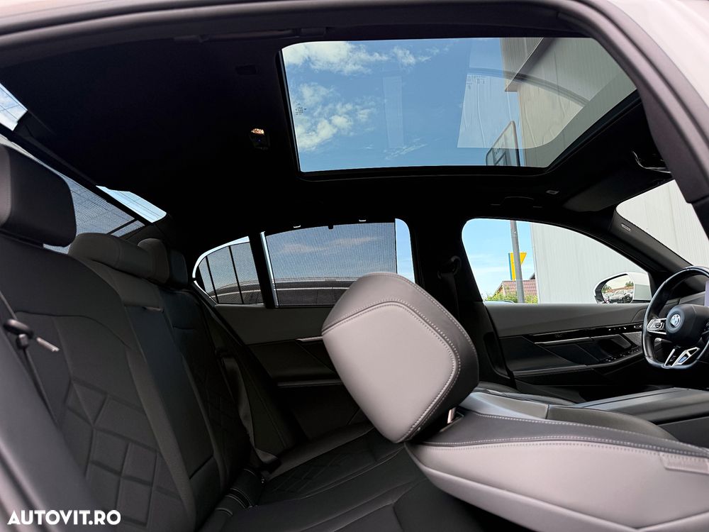BMW Seria 5 520d xDrive AT MHEV - 8