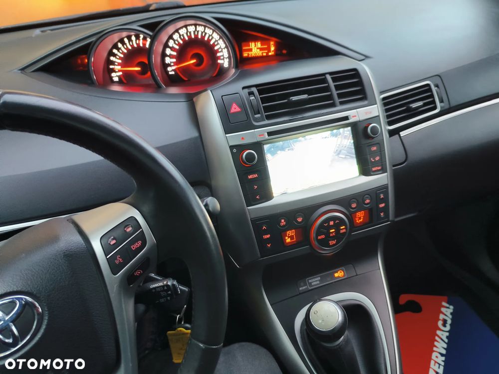 Toyota Verso 1.6 7-Sitzer Life - 9