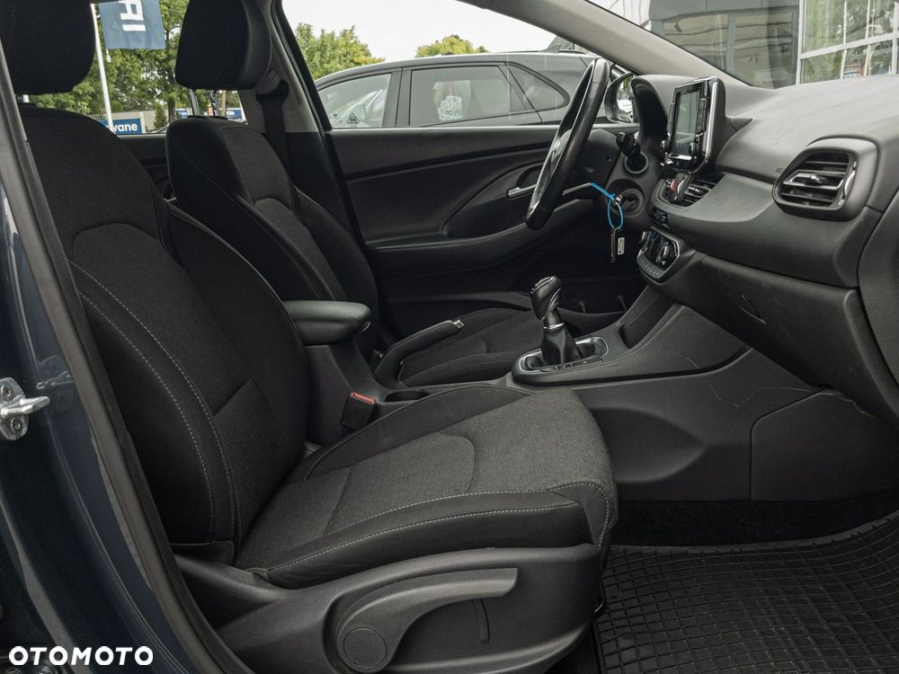 Hyundai i30 1.5 DPI Smart - 24