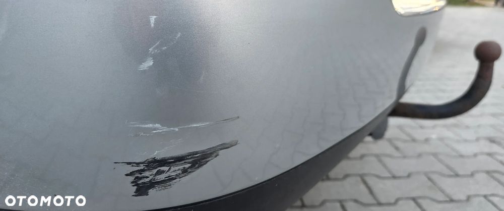 Volkswagen Passat 1.9 TDI Comfortline - 4