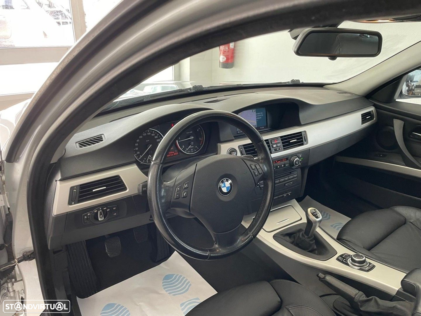 BMW 320 d EfficientDynamics Navigation - 5