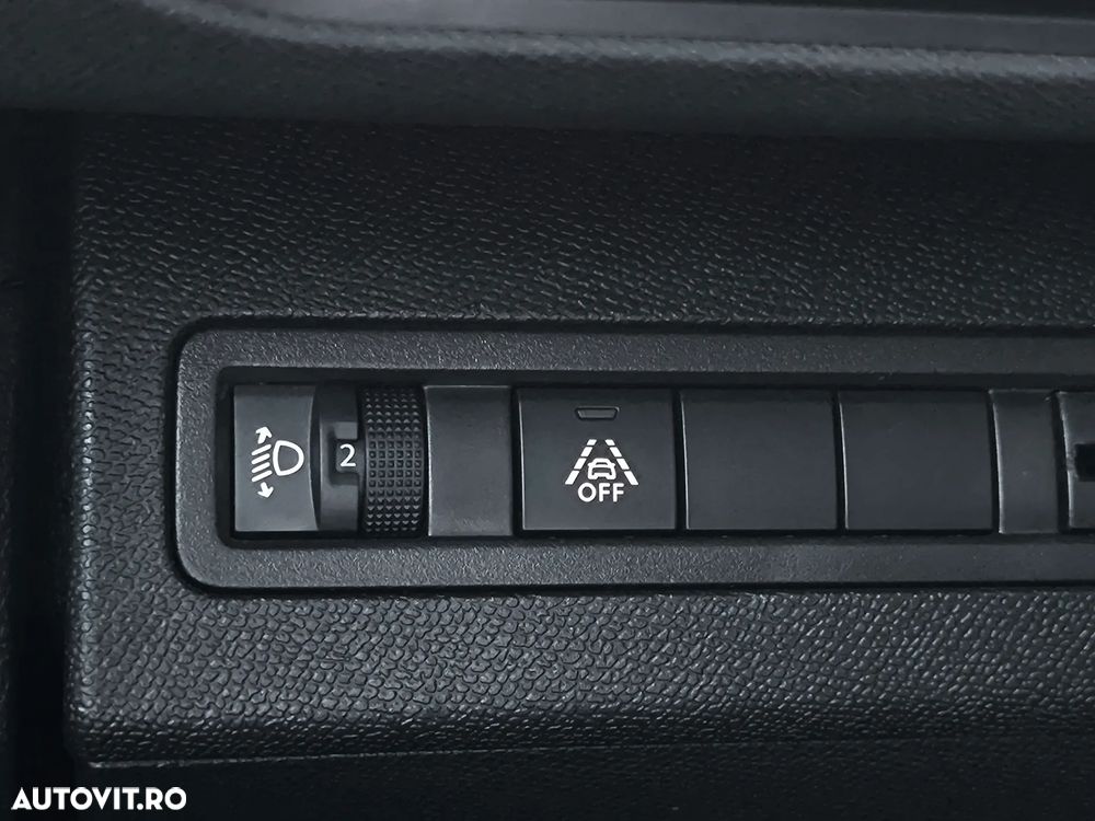 Peugeot 5008 1.2 Puretech Allure Aut. - 32