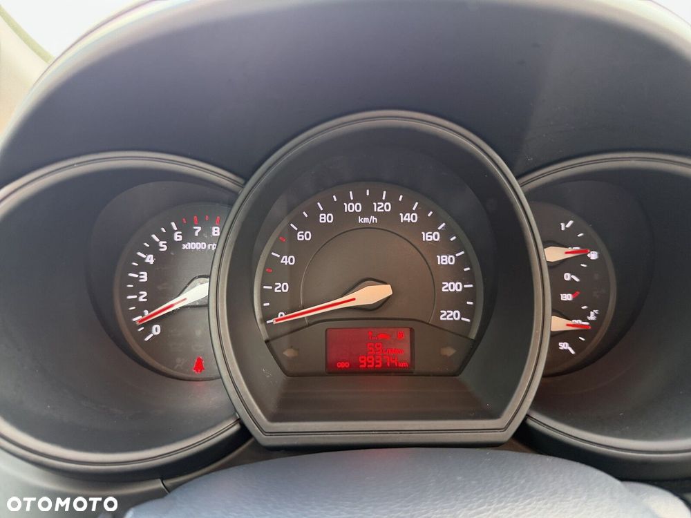 Kia Rio 1.2 M - 17