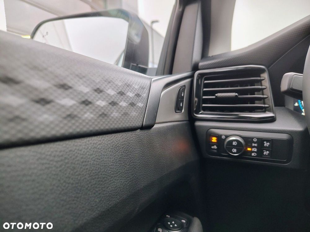 Volkswagen Amarok Life silnik: 2.0 TDI 205 KM / skrzynia biegów: 10-biegowa automatyczna 4MOTION rozstaw osi: 3270 mm - 14