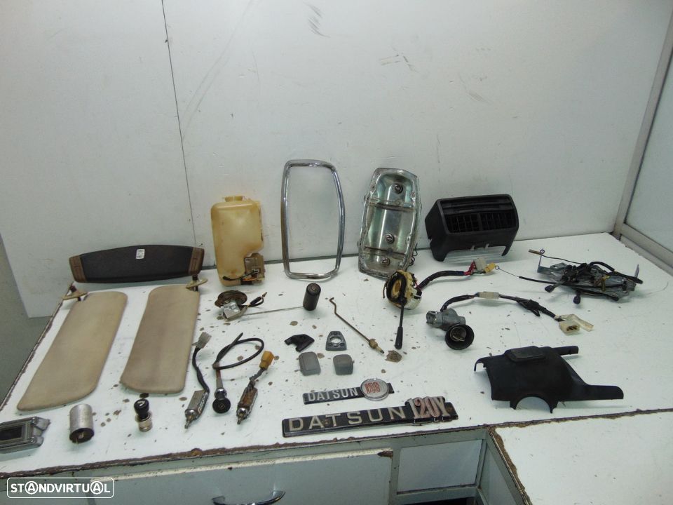 Datsun 120y vários - 1