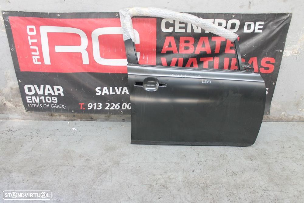 Porta da Frente do Lado Direito Nissan Lief - 1