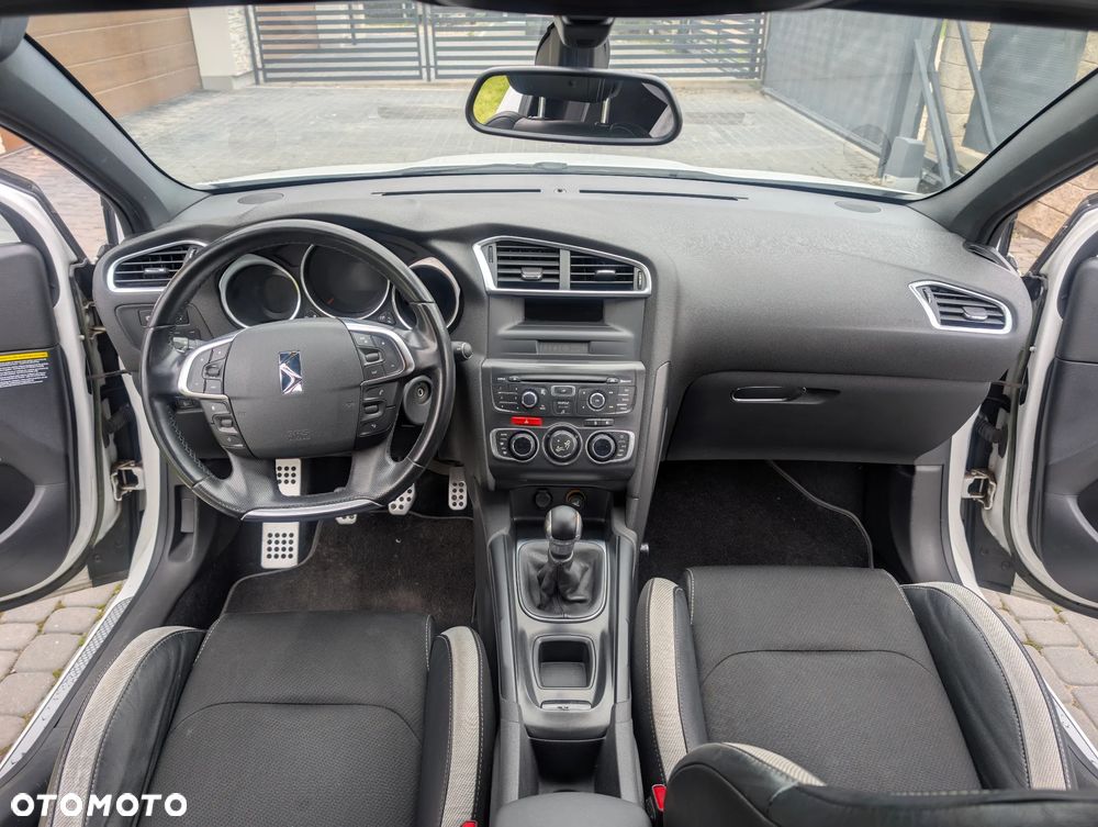 Citroën DS4 1.6 VTi SoChic - 15