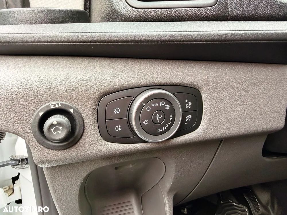 Ford TRANSIT - 26