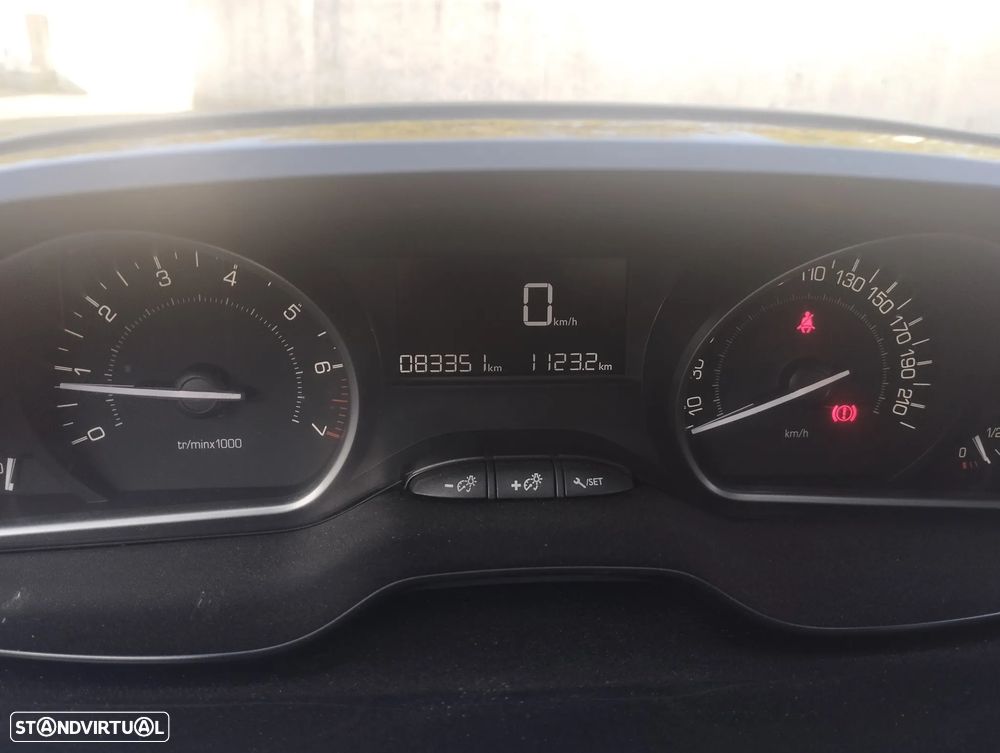 Peugeot 208 1.2 PureTech Access - 6