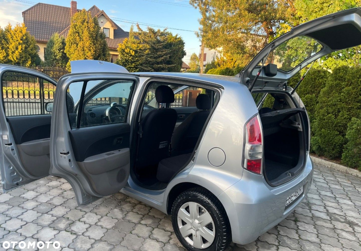 Daihatsu Sirion - 28
