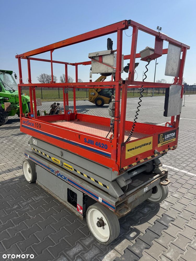 Skyjack SJ3 4620 - 1