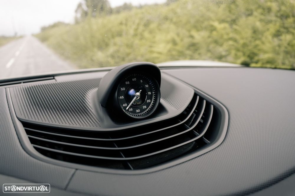 Porsche Taycan Sport Turismo - 43