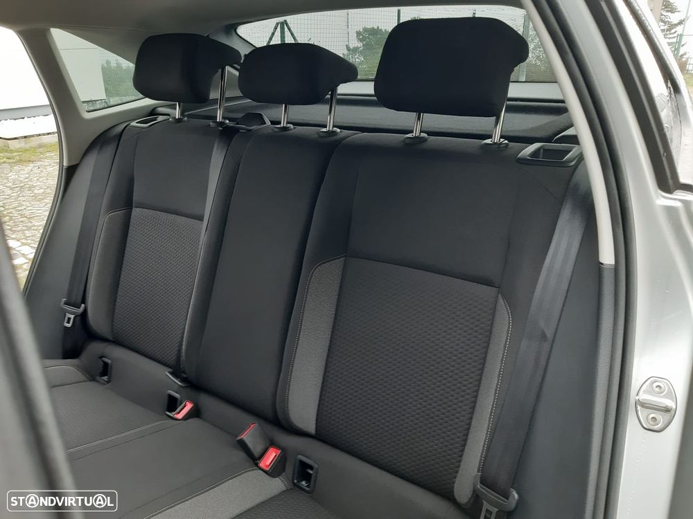 VW Taigo 1.0 TSI Urban - 16