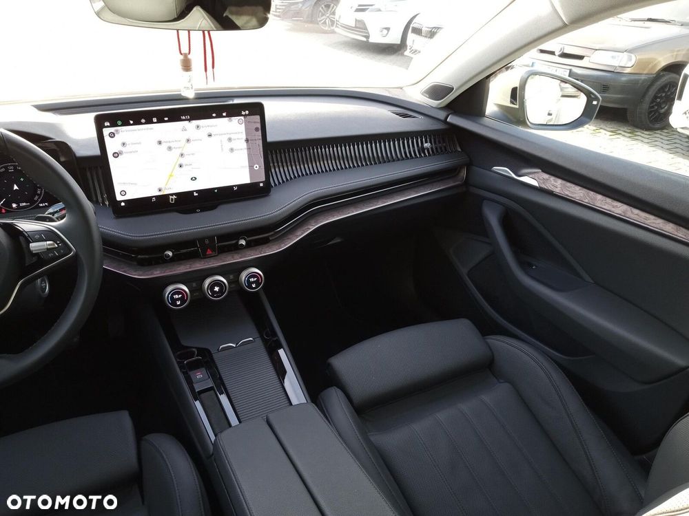 Skoda Superb 1.5 TSI L&K DSG - 35