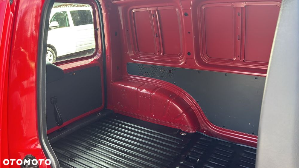 Volkswagen Caddy - 24