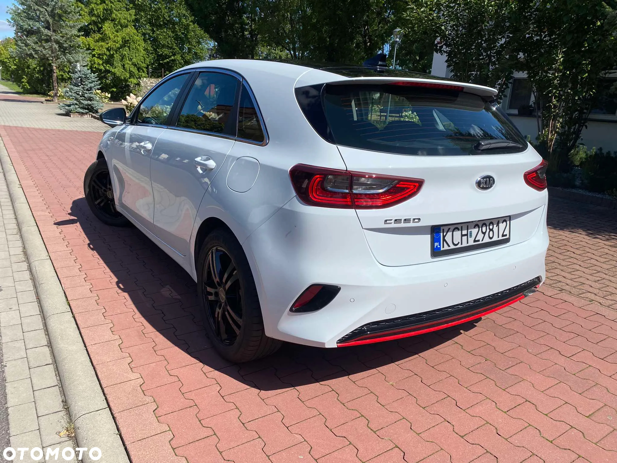 Kia Ceed - 24