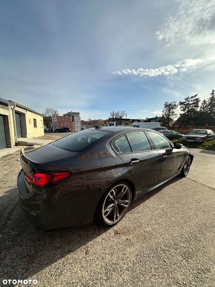BMW Seria 5 M550i xDrive sport - 5