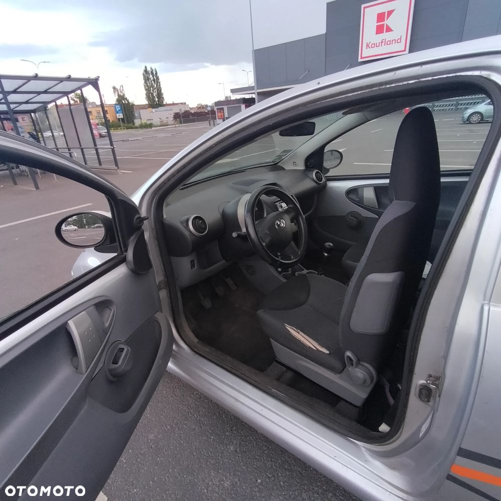 Toyota Aygo Standard - 9